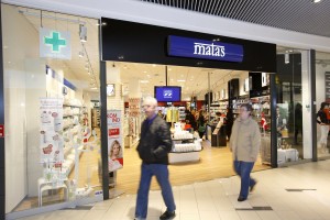 Matas-hjorring exterior-mall pedestrians Matas-hjorring exterior-mall pedestrians