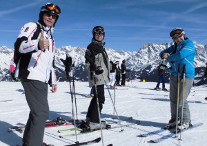 Skiing with helmets